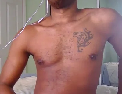 Kennie Jai Shows off on Cam